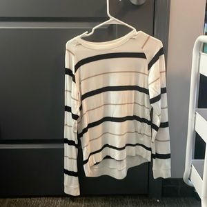 Thread and supply long sleeve shirt- small